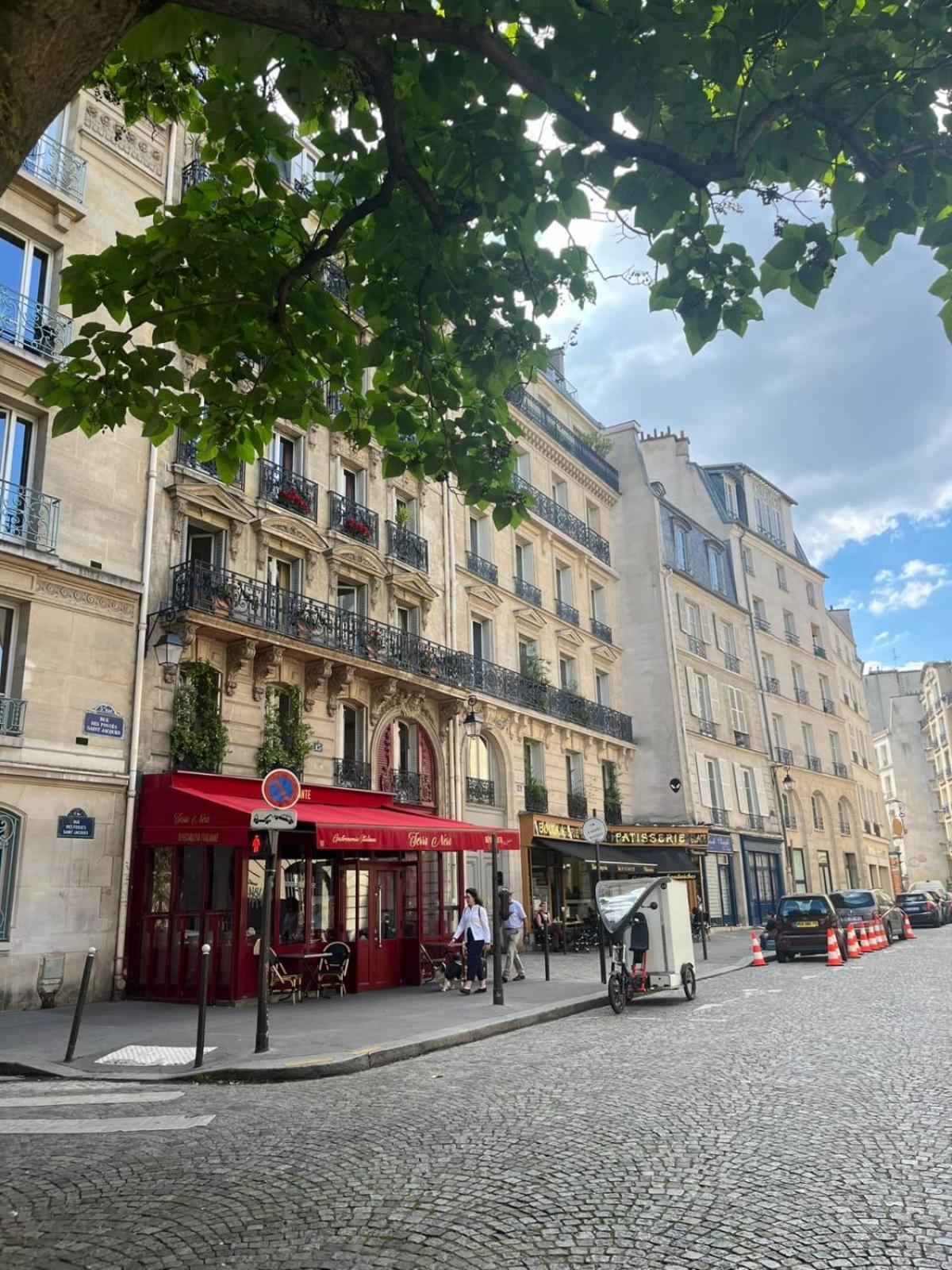 Near The Pantheon Appartement Parijs
